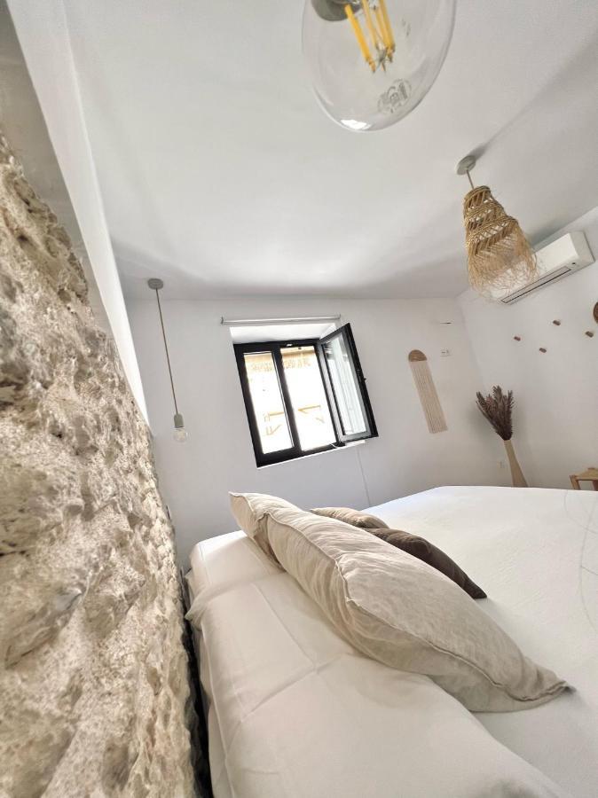 הוילה Setenil De Las Bodegas La Gloria מראה חיצוני תמונה